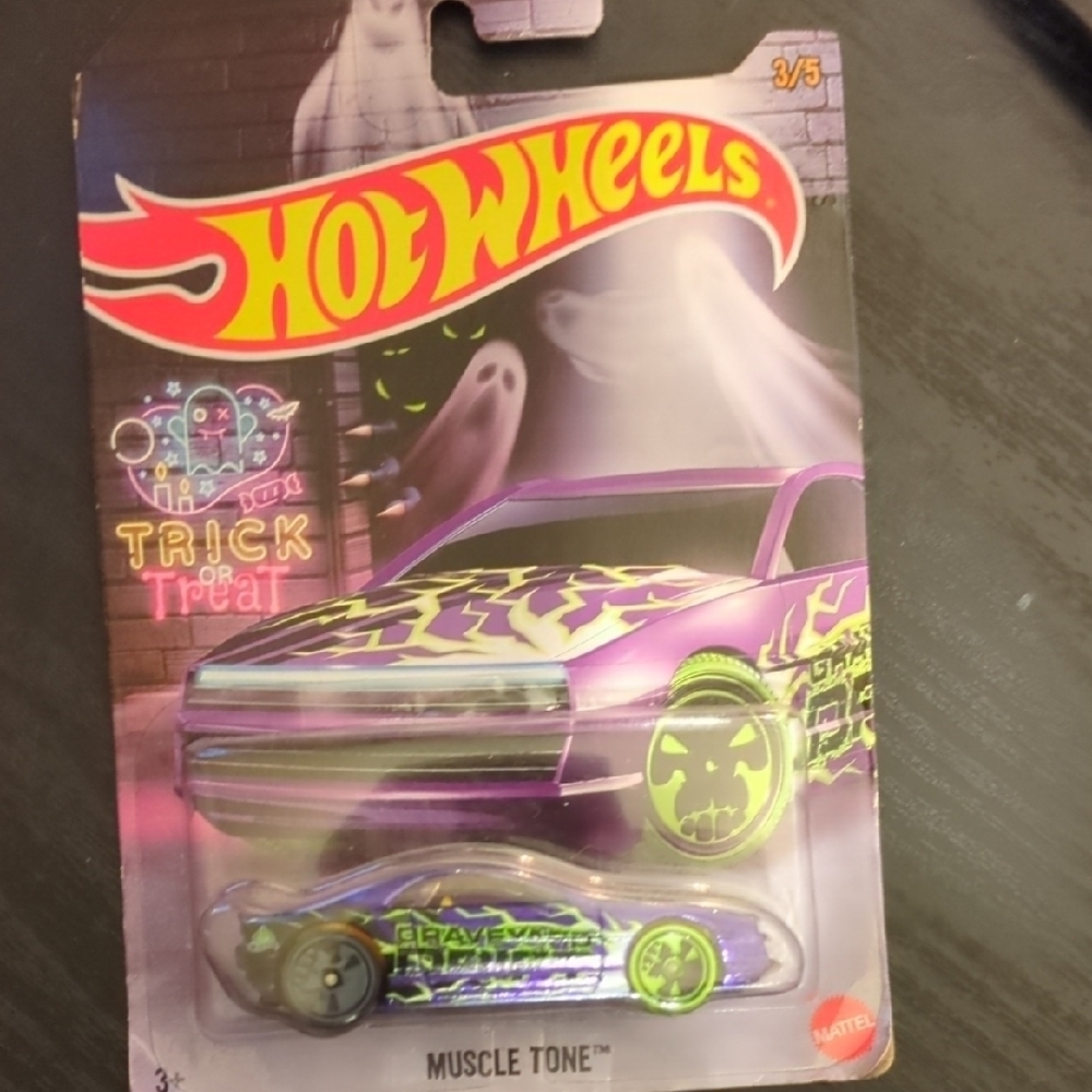 Muscle Tone Diesel Purple and Green Futuristic Toy Car